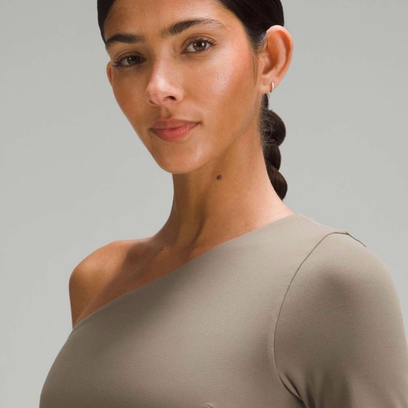 BNWT Lululemon Align Asymmetrical LS - Size 10 - Nomad Color - Picture 4 of 5